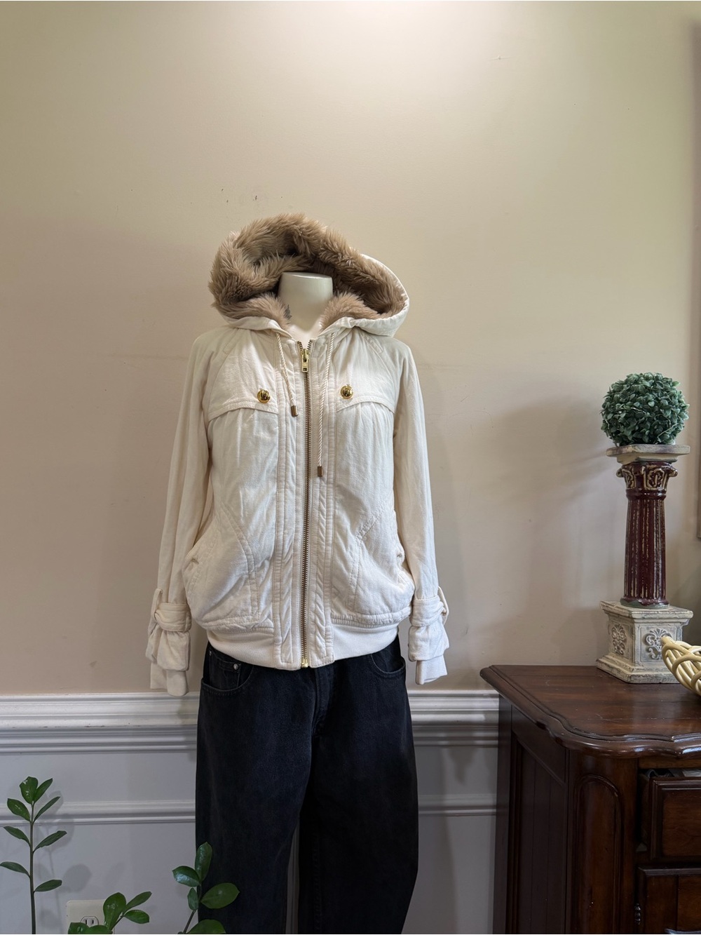 Marc Jacobs Women's Cream Hooded Jacket with Faux Fur Trim